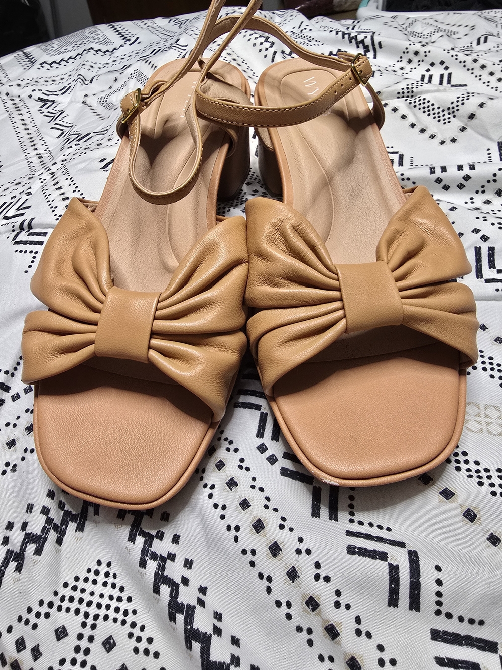Women’s Almond Colored Bow Slingback Sandals (WYDR)